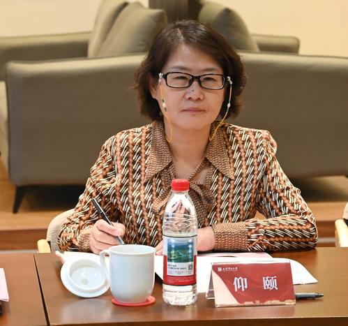 共话改革迎国庆 建言献策谋发展——我校召开统战人士座谈会 共话改革迎国庆 建言献策谋发展——我校召开统战人士座谈会